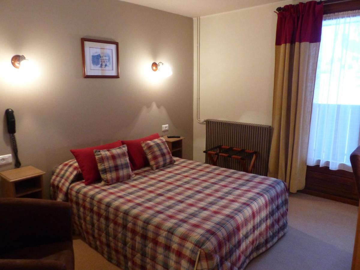 Hotel Bellachat ラ・クリュサ エクステリア 写真